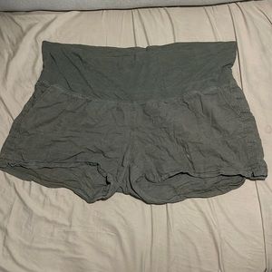 Green maternity shorts, XXL/2X